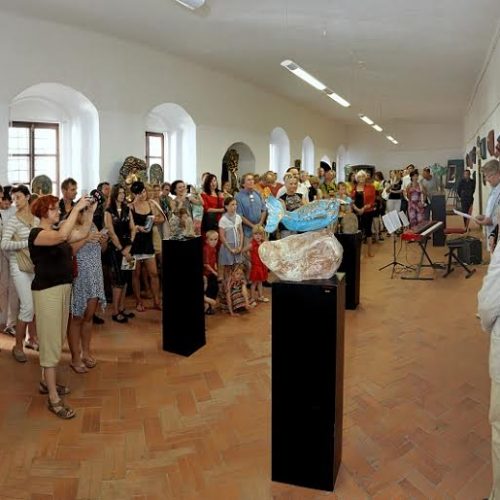 vernisaz-j-brisudova--amp[:]-s--kica--stary-zamok-banska-stiavnica2-jpg_hxSPvIWd